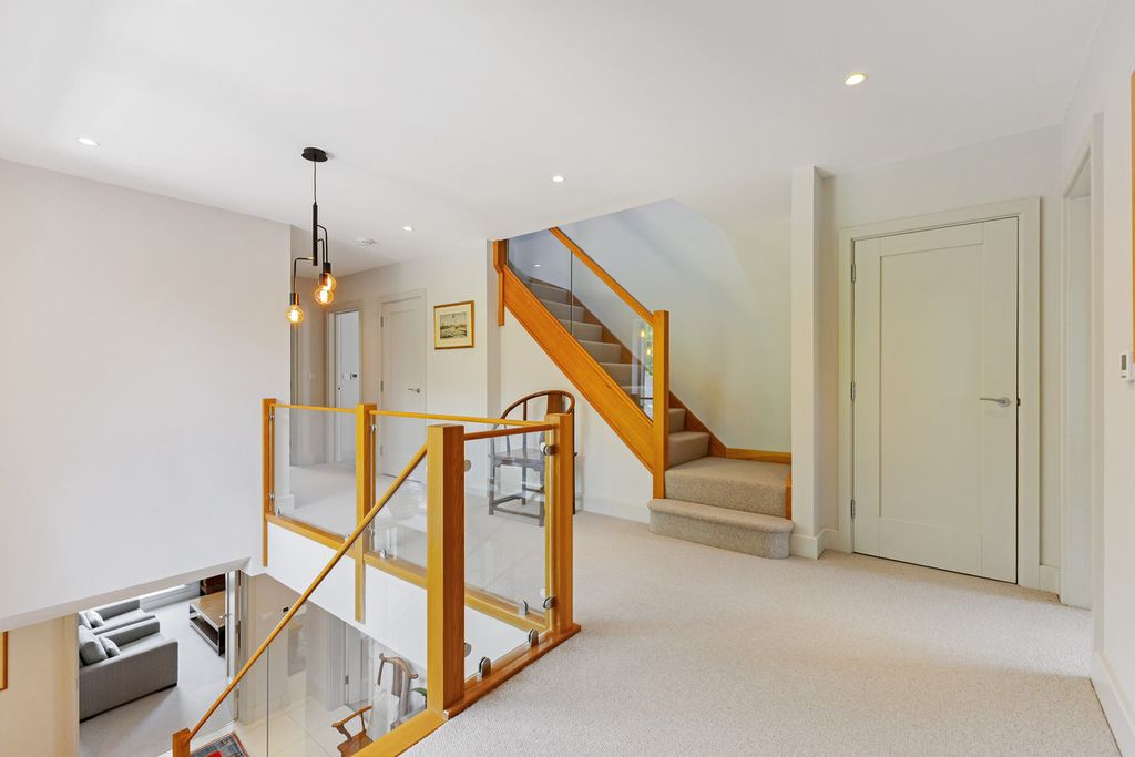 Additional image 13 of 6 bed detached house to rentCotswold Road, Oxford OX2