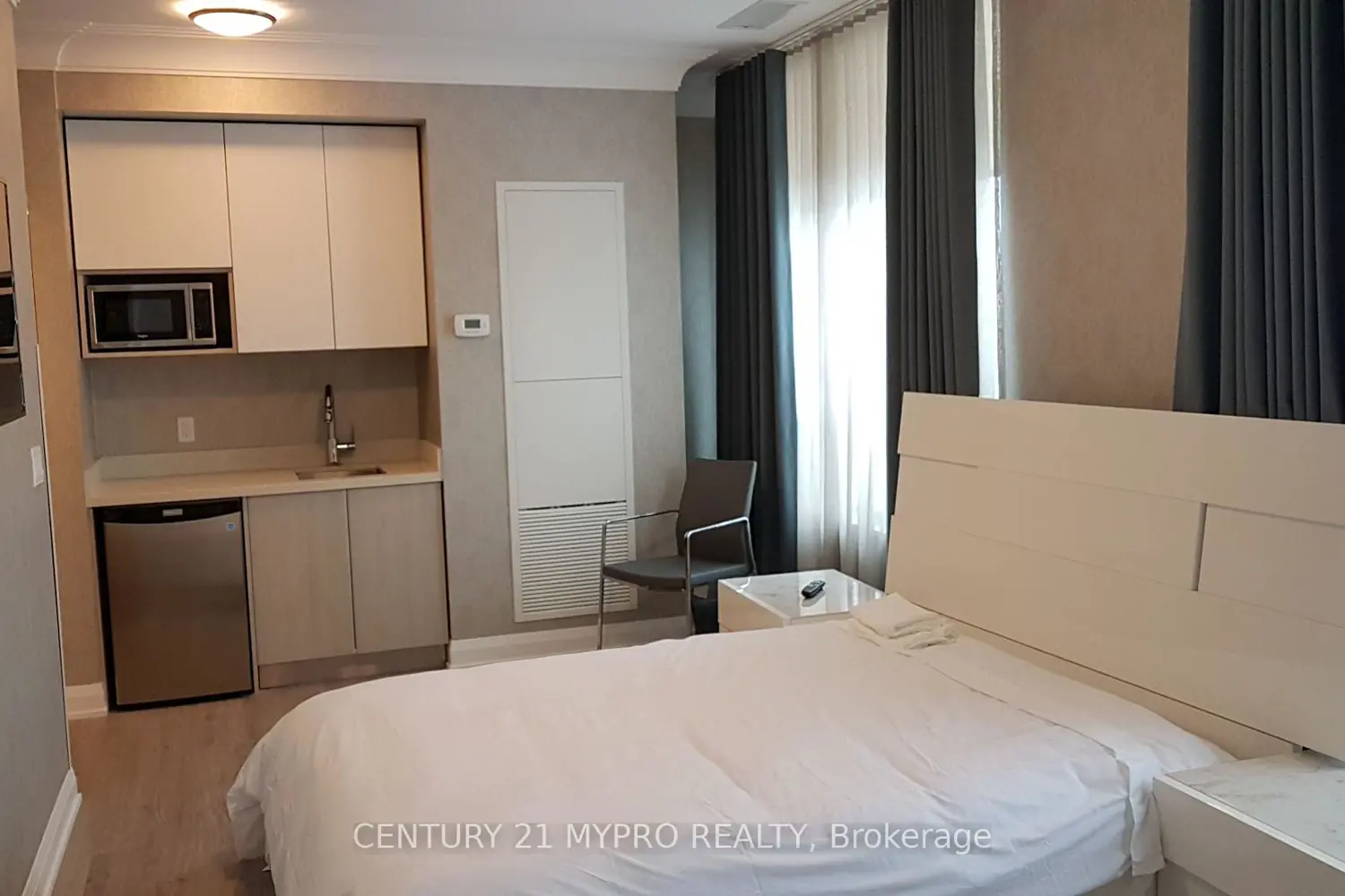 Additional image 12 of 15 Water Walk Drive 917