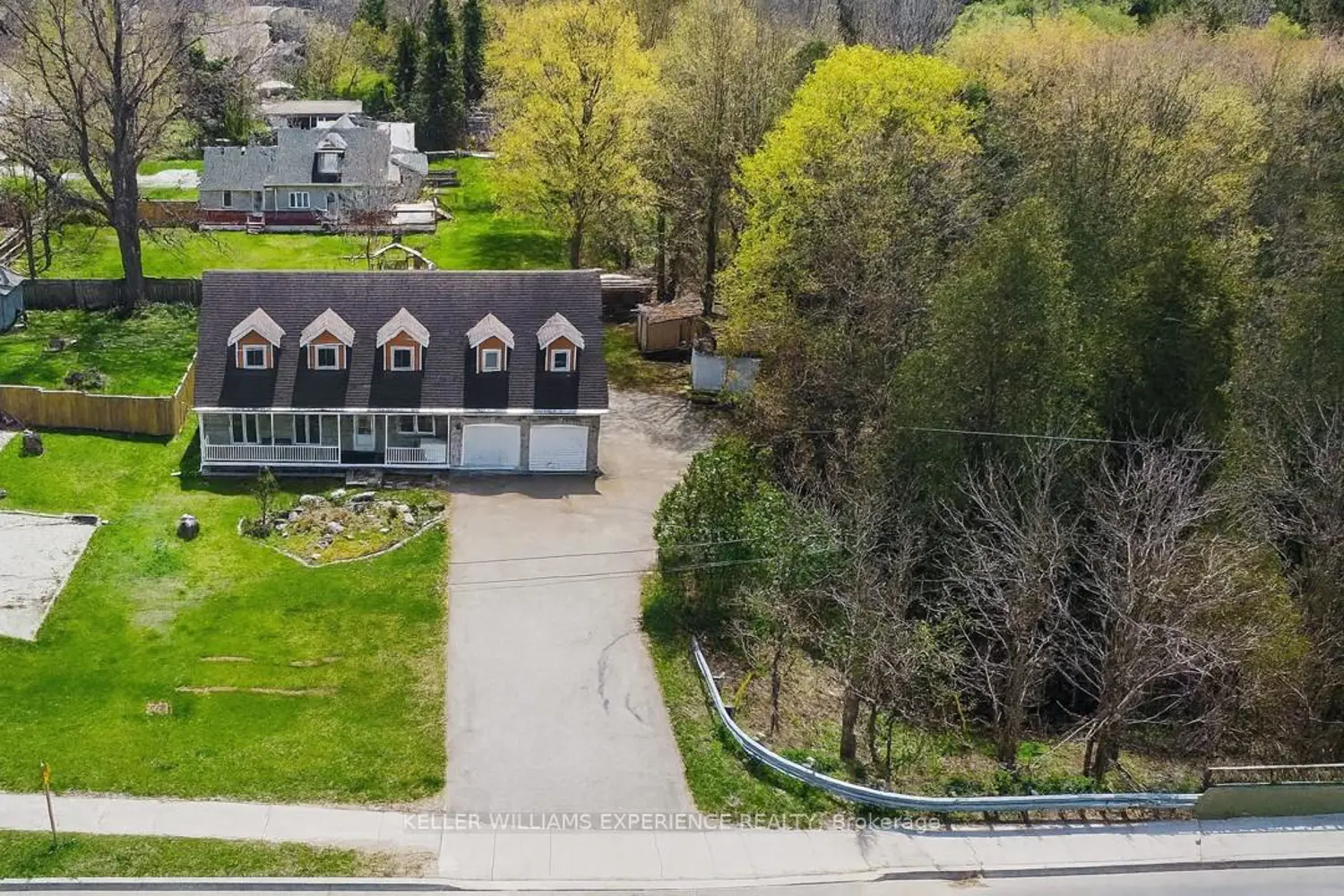 Additional image 2 of 190 Centre Street