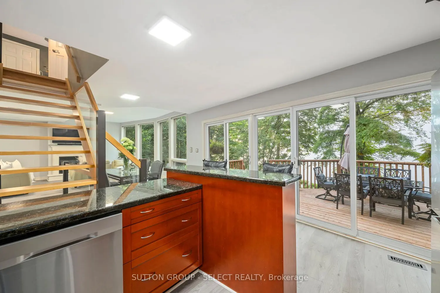 Additional image 4 of 5284 Cliff Road