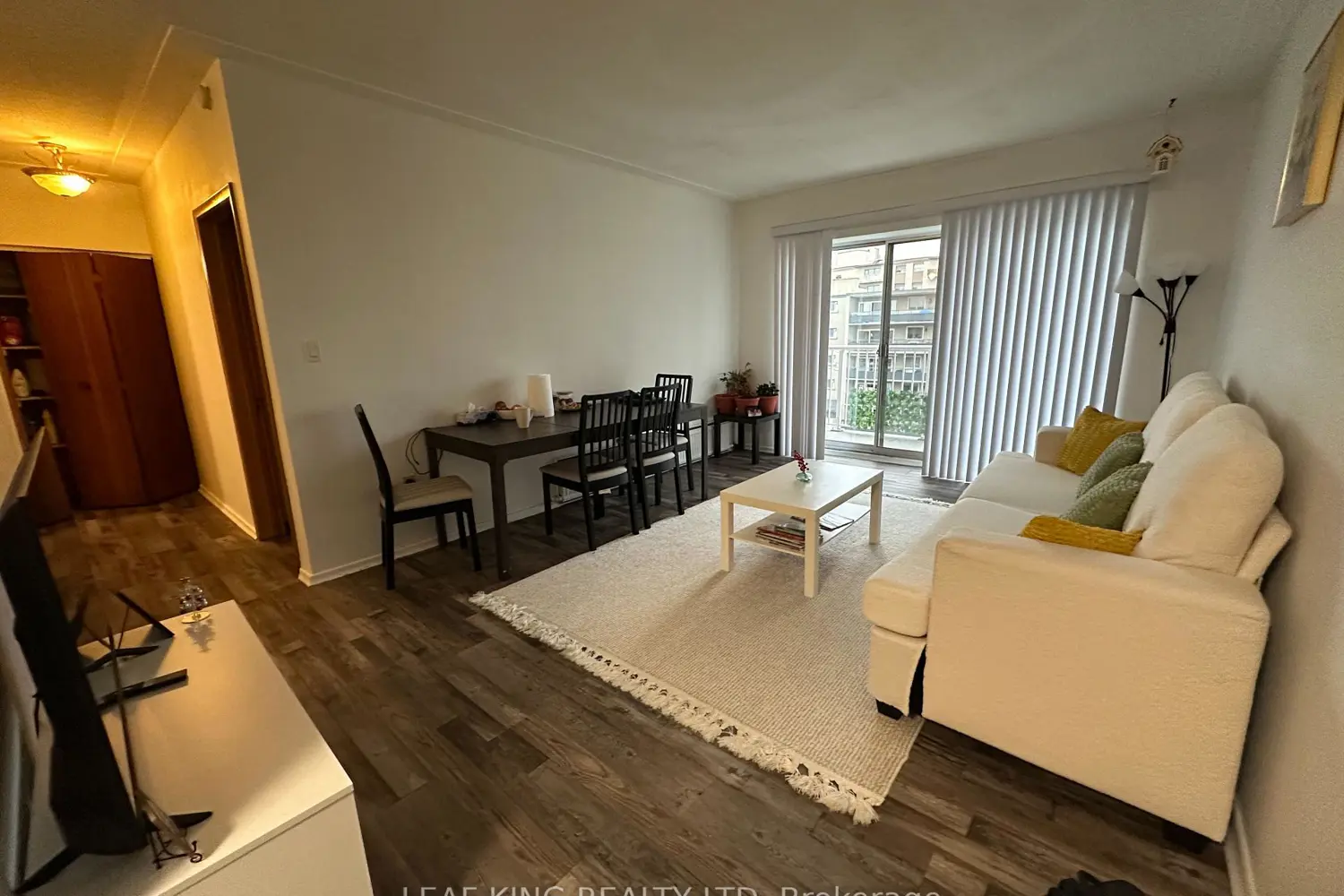 Additional image 5 of 8 Woodman Drive 401