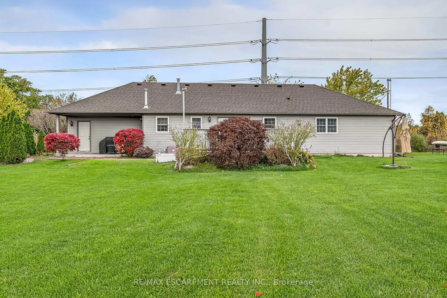 Additional image 13 of 2905 South Grimsby Road 6