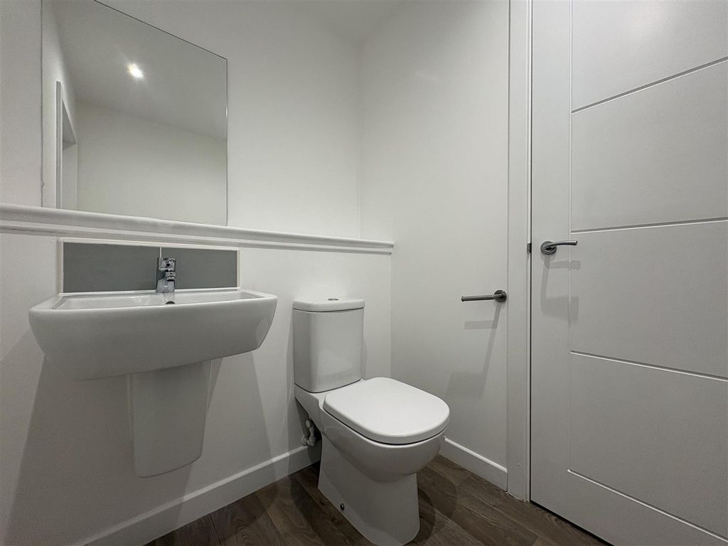 Additional image 12 of 3 bed property to rentLapwing Drive, Perth PH1