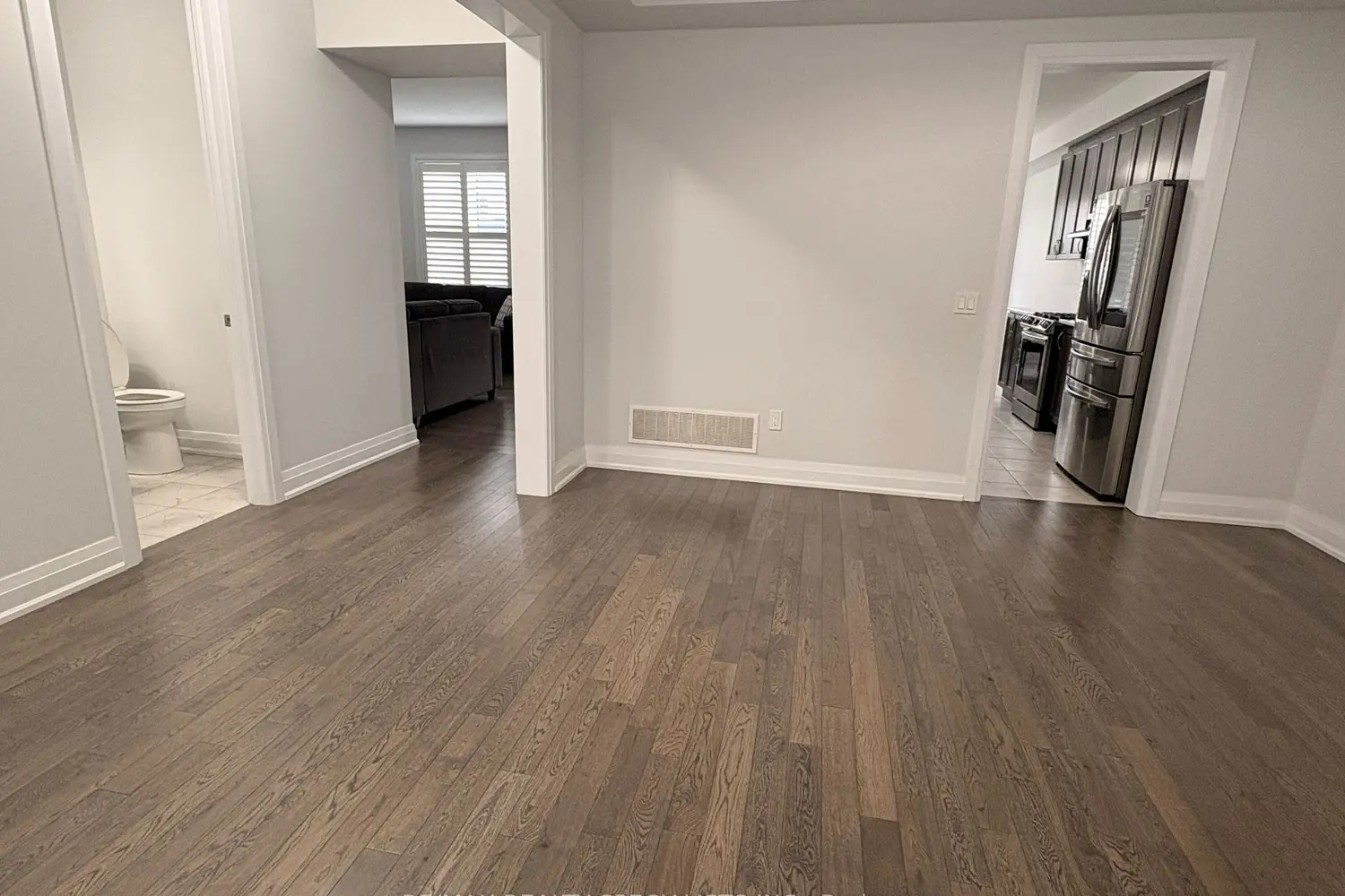 Additional image 5 of 995 Edinburgh Drive