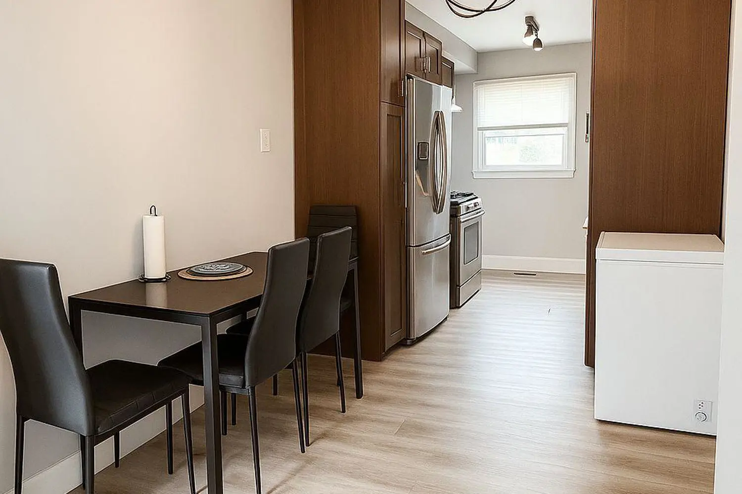 Additional image 2 of 1060 Southdale Road 36