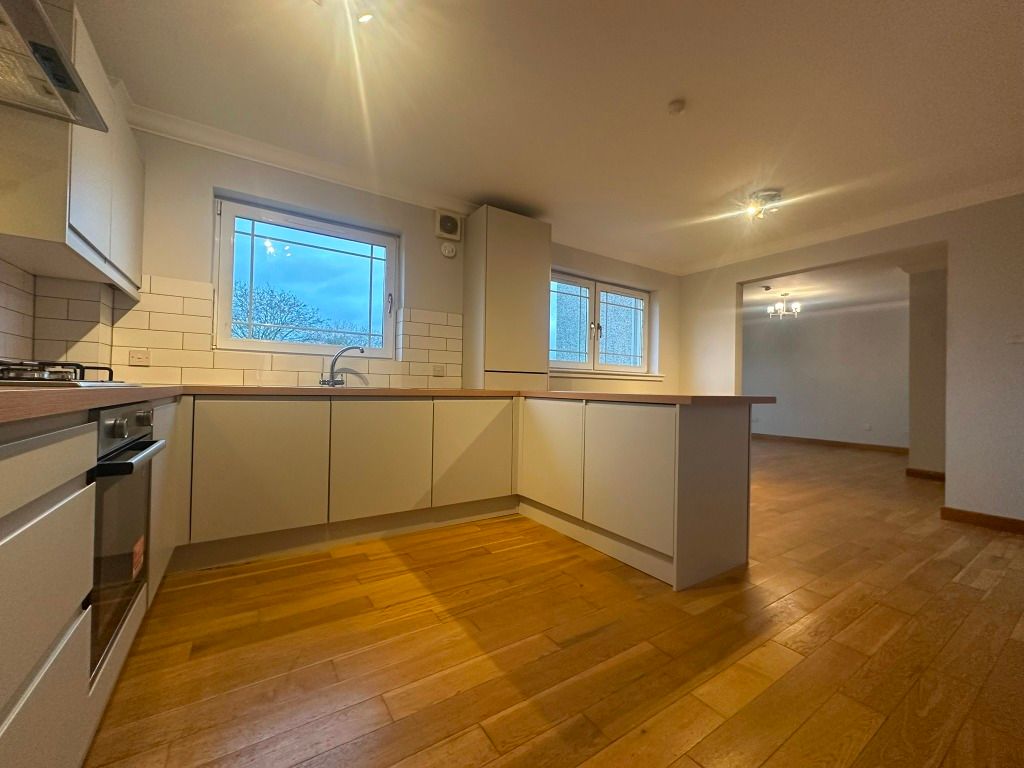 Additional image 9 of 3 bed flat to rentAllands Avenue, Inchinnan, Renfrewshire PA4