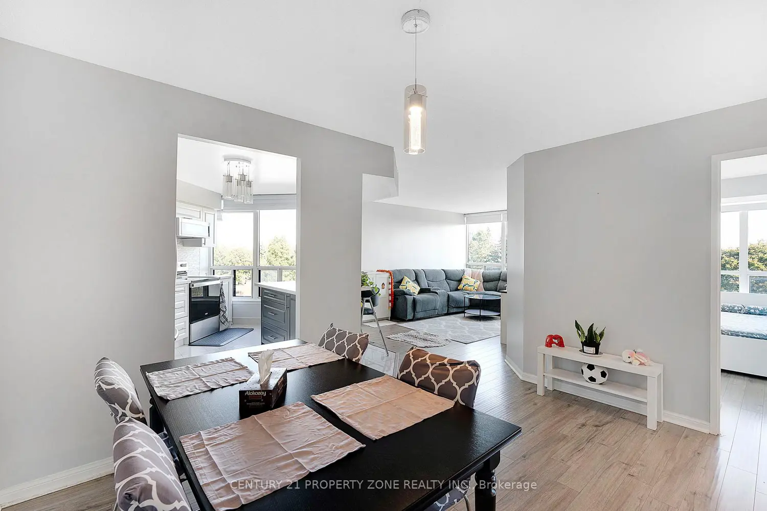 Additional image 6 of 10 Laurelcrest Street 407