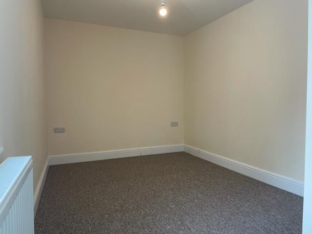 Additional image 8 of 3 bed flat to rentMain Street, Pembroke SA71