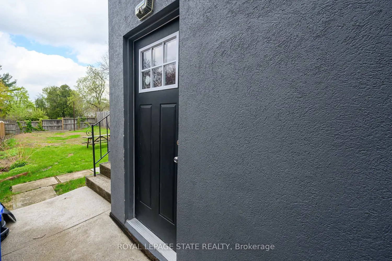 Additional image 8 of 129 Dundurn Street