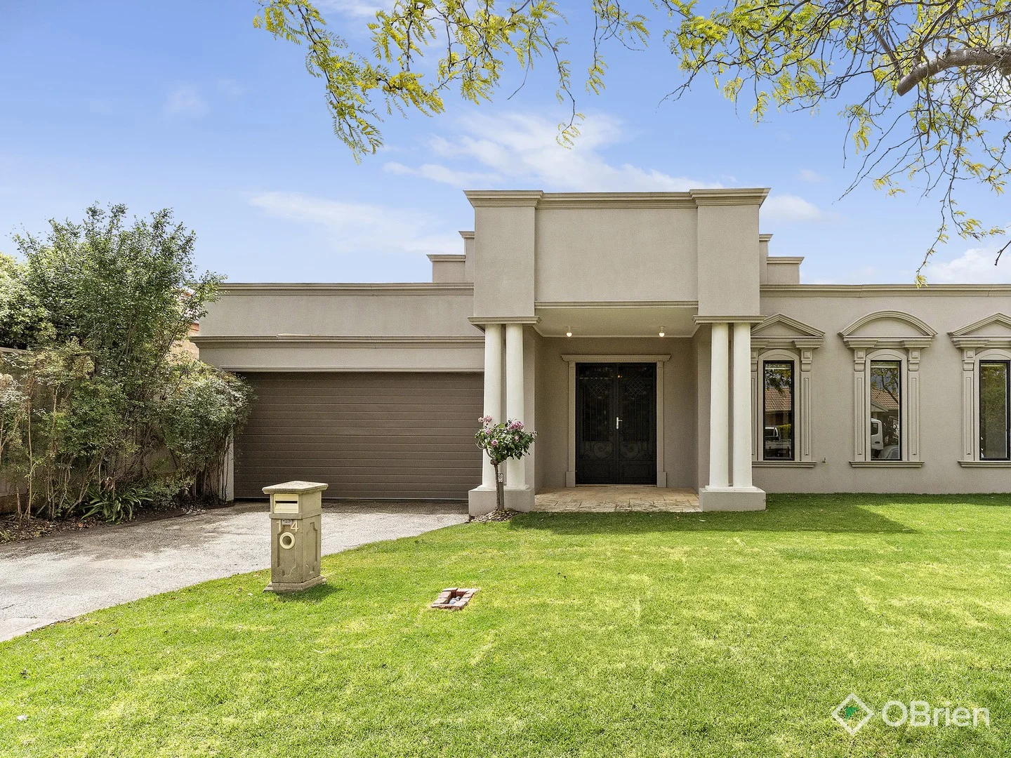 14 Benshaw Court, Hillside VIC 3037