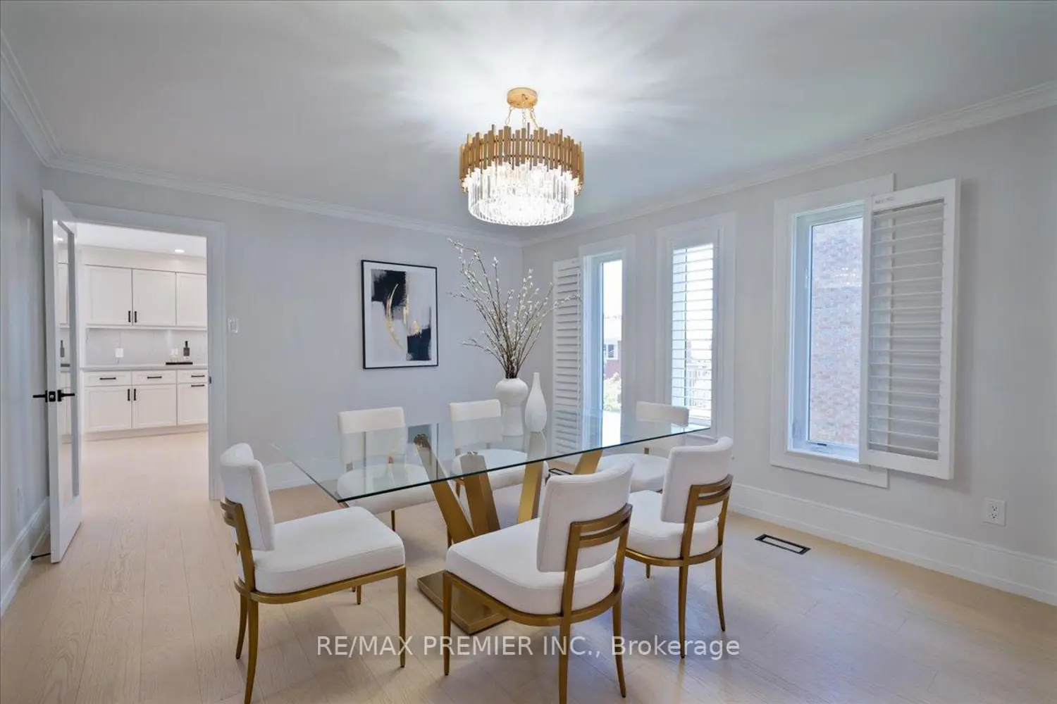157 Jeanne Drive photo 3