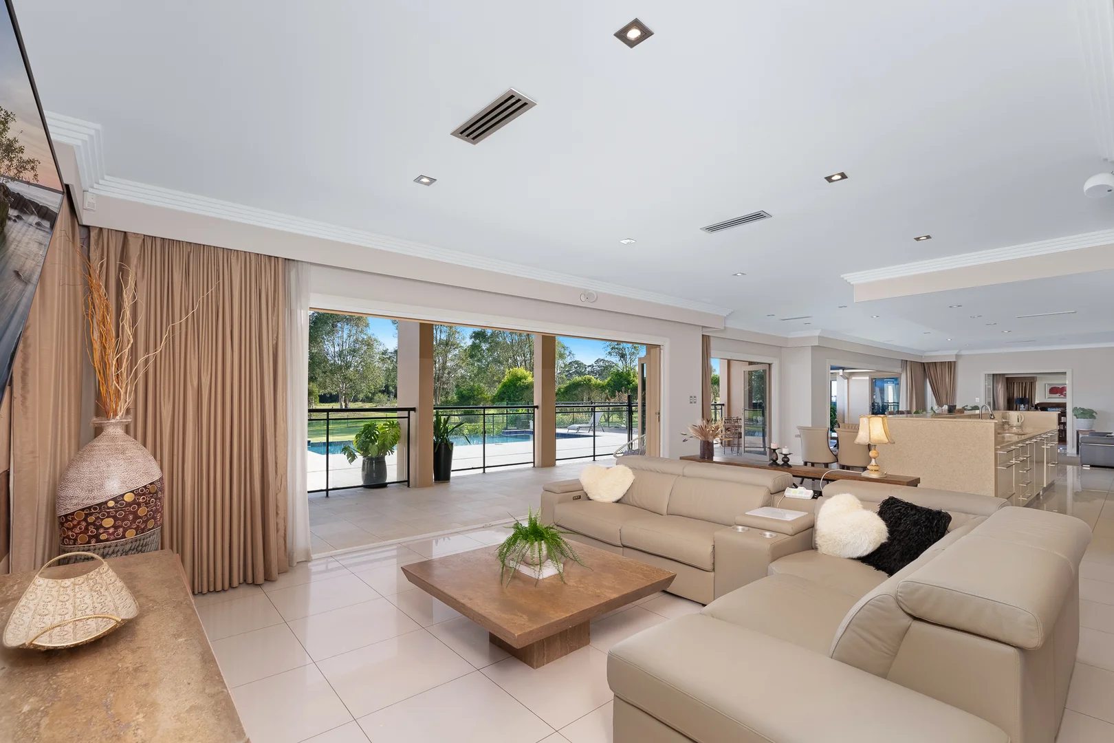 Additional image 3 of 38 Portrush Crescent, Luddenham NSW 2745