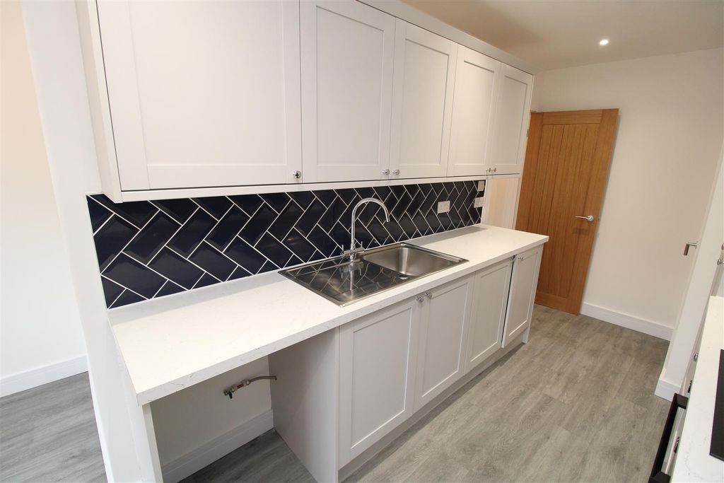Additional image 3 of 2 bed property to rentPoplar Street, Troedyrhiw, Merthyr Tydfil CF48