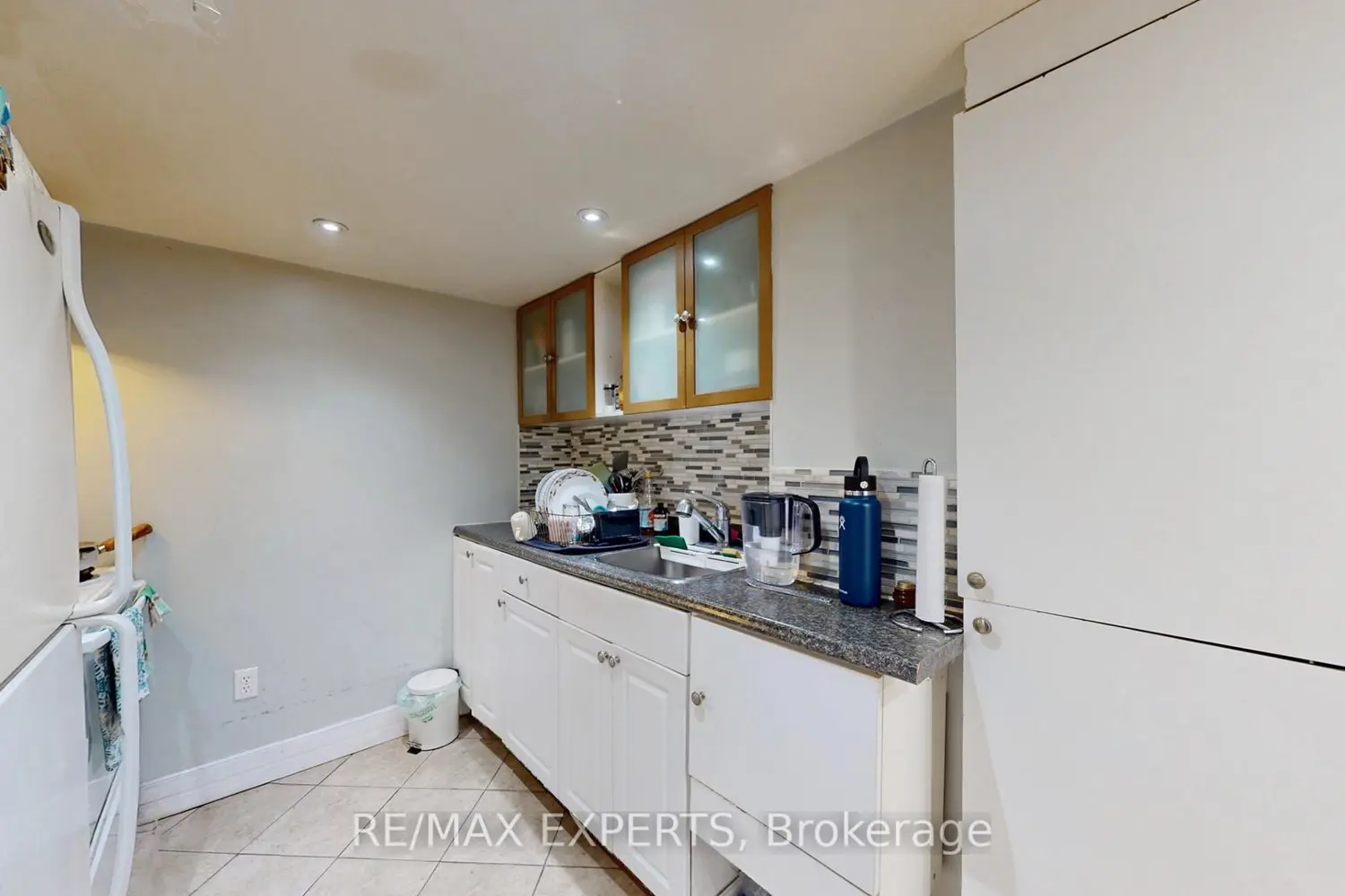 Additional image 13 of 2 Personna Circle