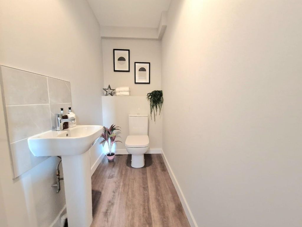 Additional image 4 of 3 bed detached house to rentPines Close, Kingsthorpe, Northampton NN2