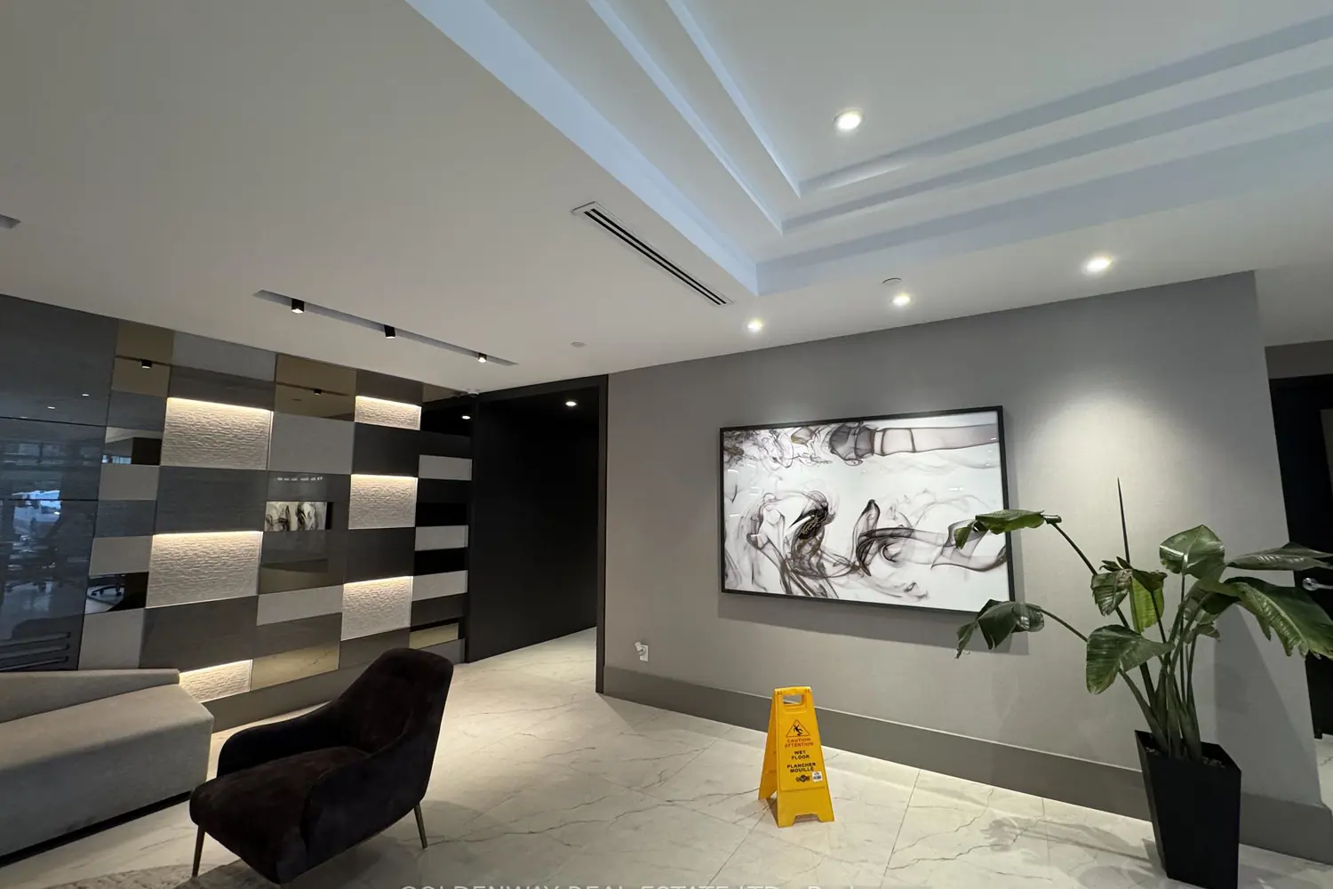 Additional image 2 of 55 Duke Street 405