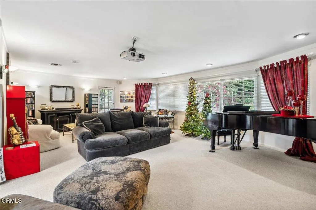 Additional image 16 of 4959 Brewster Drive, Los Angeles, CA 91356