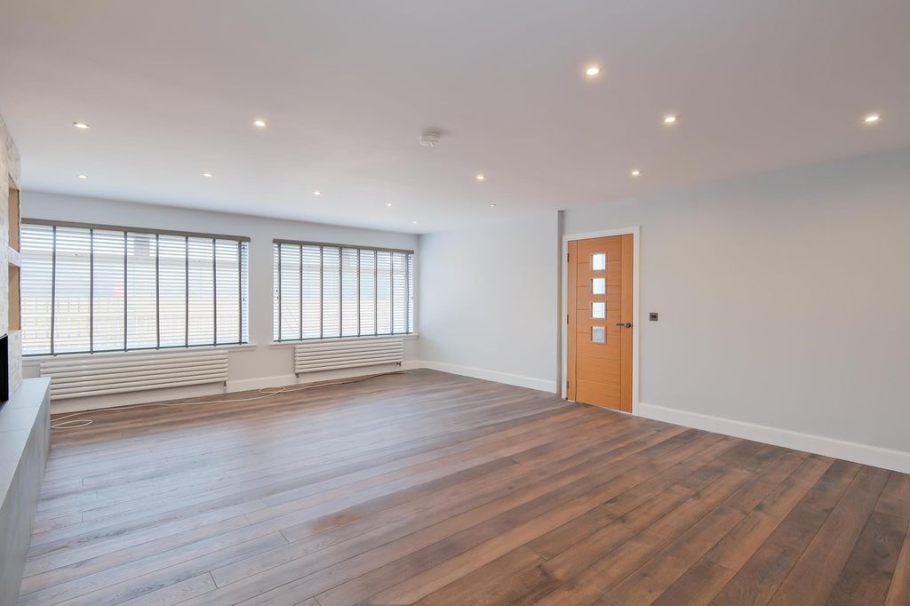 Additional image 30 of 4 bed detached house to rent44 Kilncadzow Road, Carluke ML8
