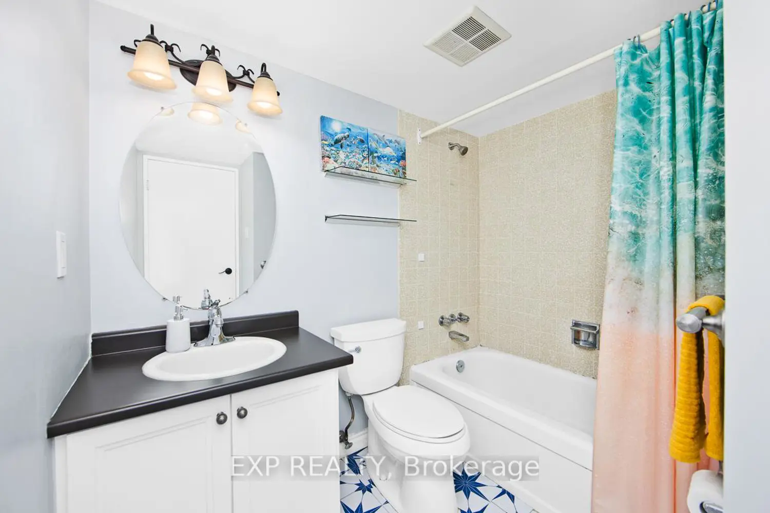 Additional image 11 of 121 Ling Road 1111