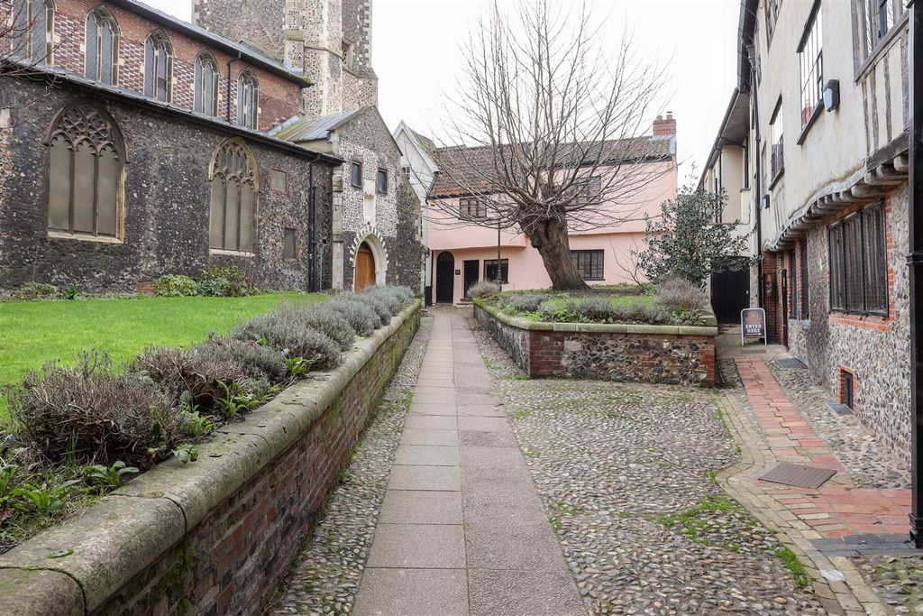Additional image 8 of 3 bed flat to rentOpposite The Cathedral, Norwich NR3