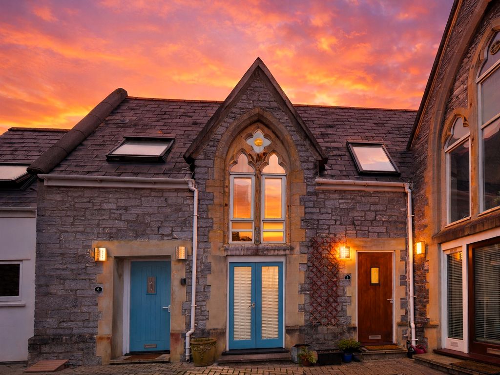 1 bed mews to rentSt Johns Mews, Cattedown PL4