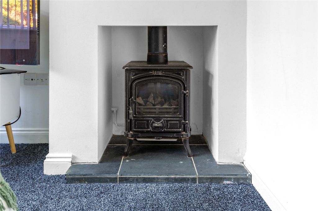 Additional image 10 of 6 bed semi-detached house to rentHelmdon Crescent, Northampton NN2