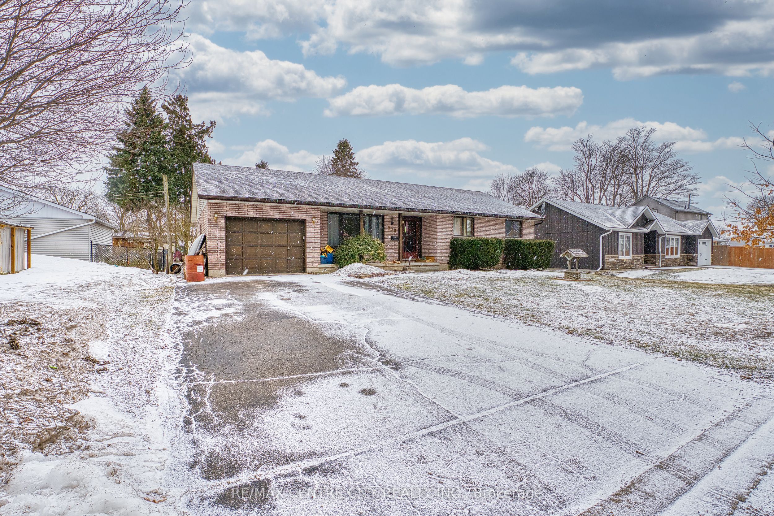 Additional image 3 of 520 Victoria Street, Minto, ON, N0G 2P0