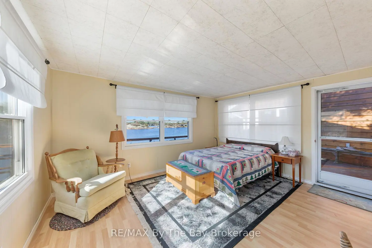 Additional image 13 of 2 Island 2890