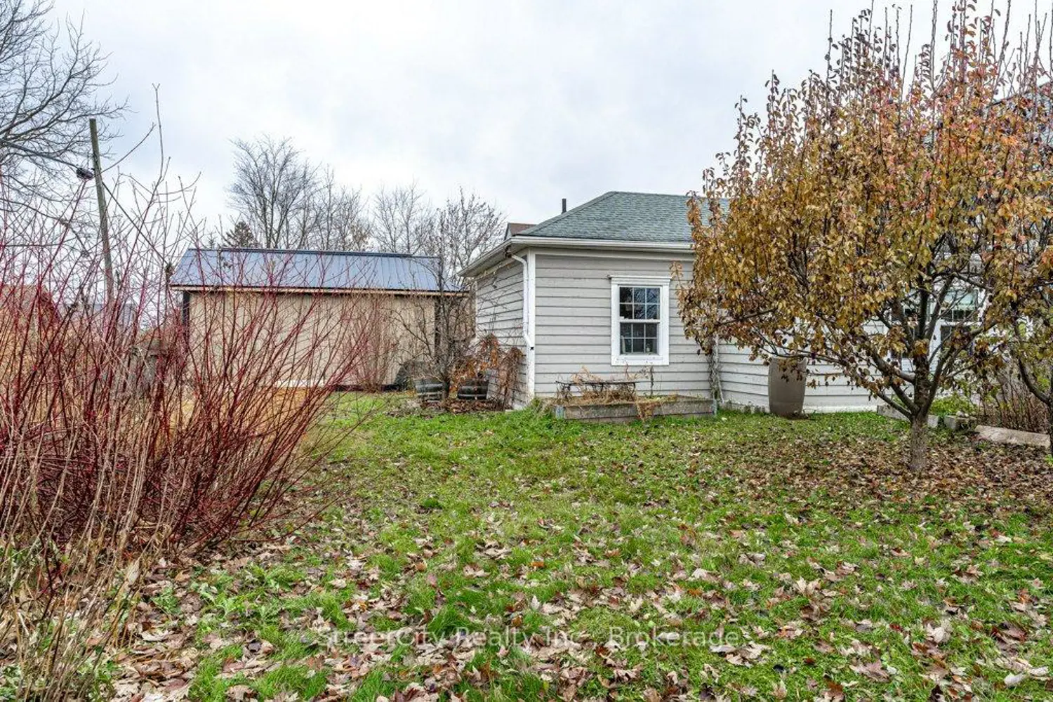Additional image 19 of 2215 34 Line