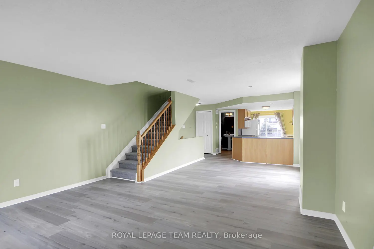 Additional image 18 of 414 Hillsboro Private 16