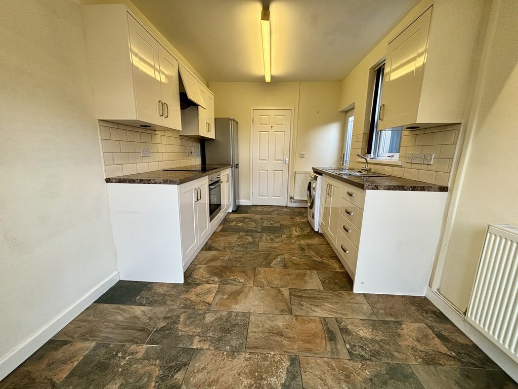 Additional image 7 of 3 bed terraced house to rentChurch Street, Rogerstone, Newport NP10