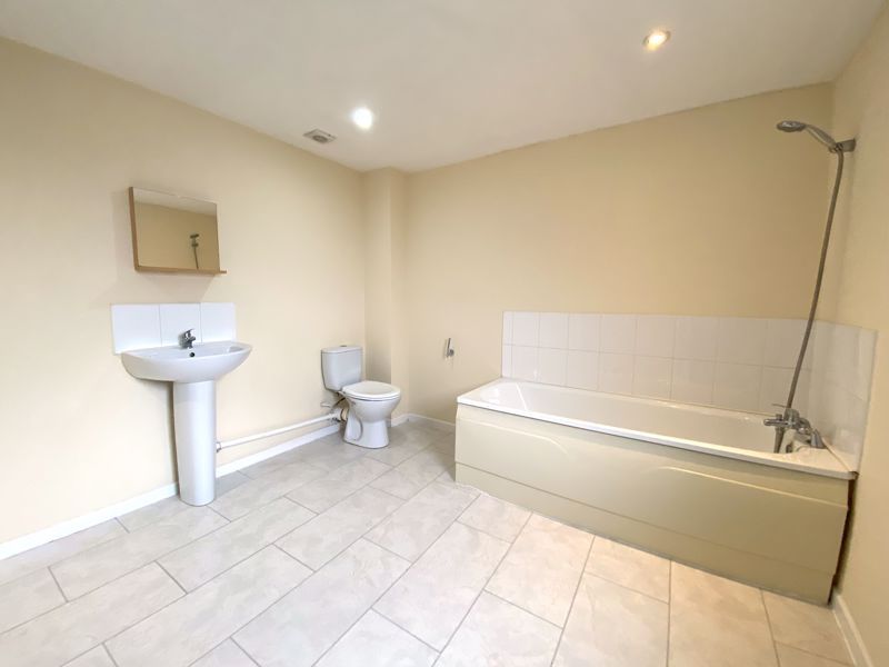 Additional image 12 of 2 bed flat to rentFurnished Flat. Stow Hill, Newport NP20