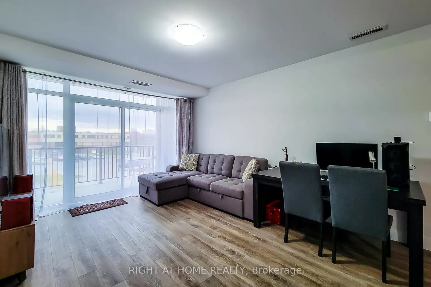 Additional image 11 of 1 Redfern Avenue 217