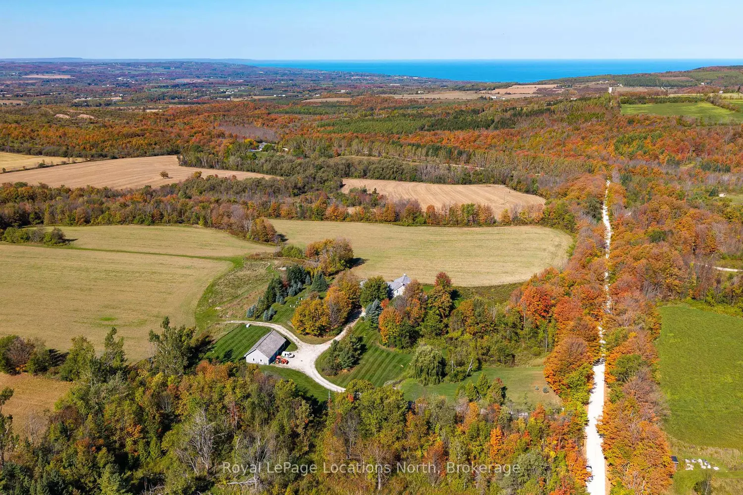 Additional image 18 of 556036 6Th Line