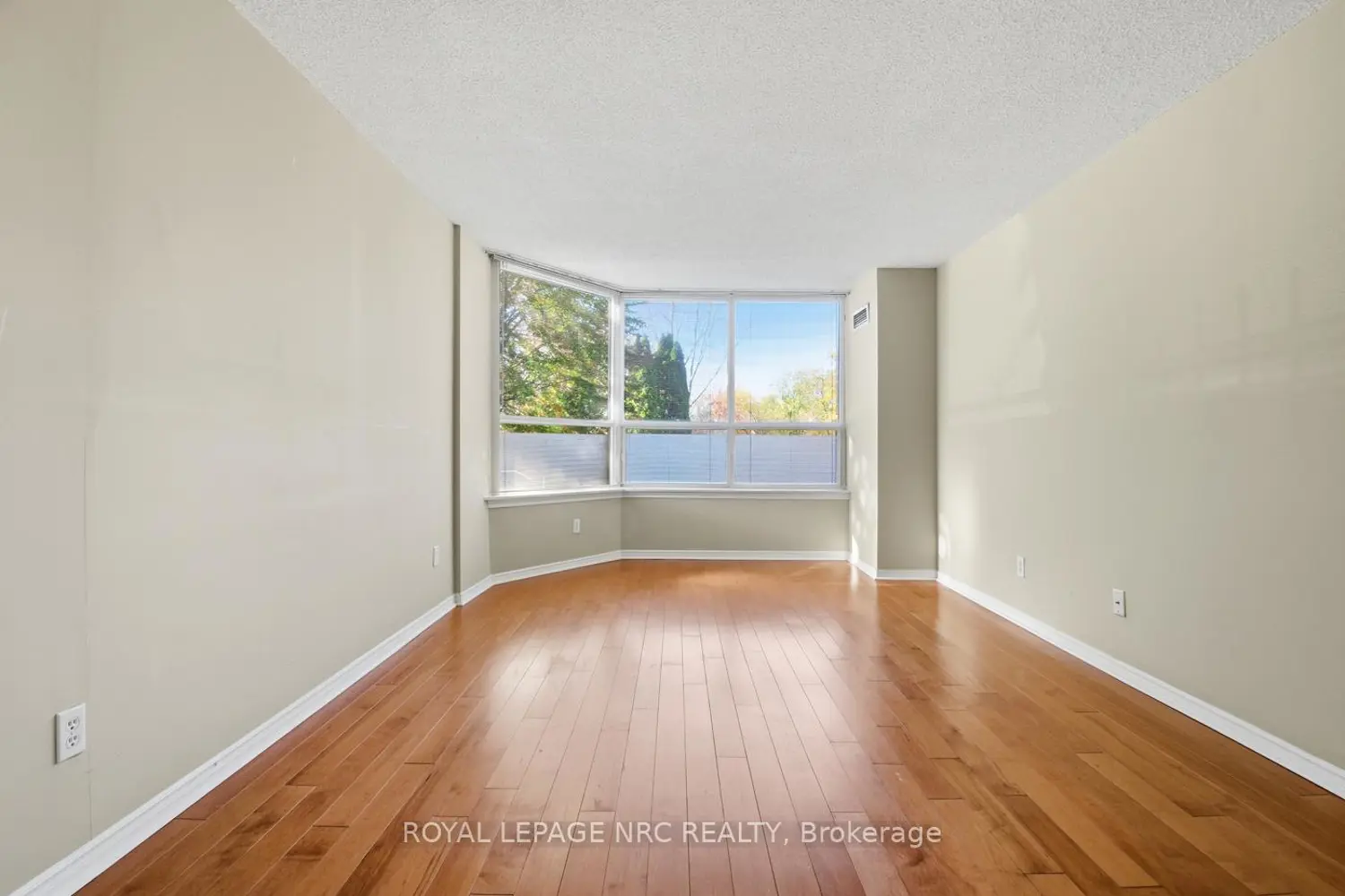 Additional image 6 of 3 Towering Hts Boulevard 102