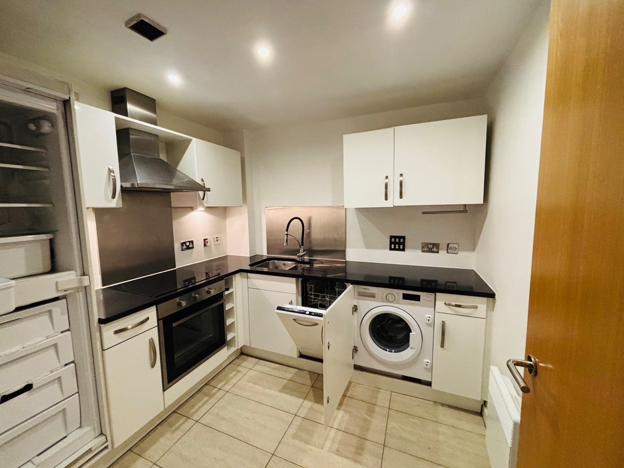 Additional image 10 of 2 Bed Flat, Stobcross Street, G3, N1 7GU