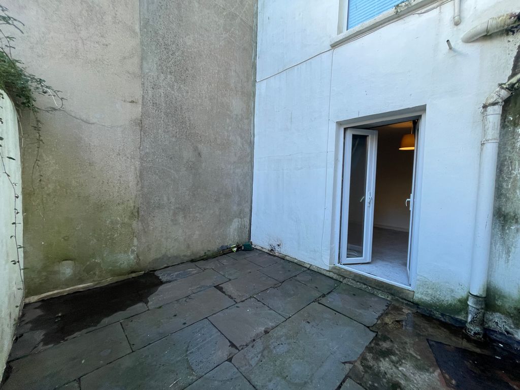 Additional image 7 of 1 bed flat to rentVictoria Street, Tenby SA70