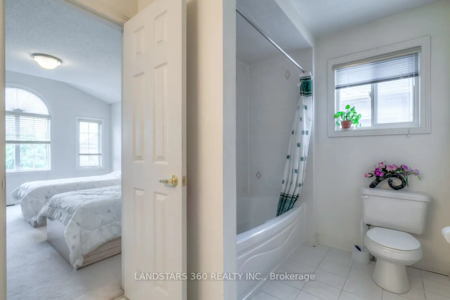 Additional image 16 of 343 Castlemore Avenue