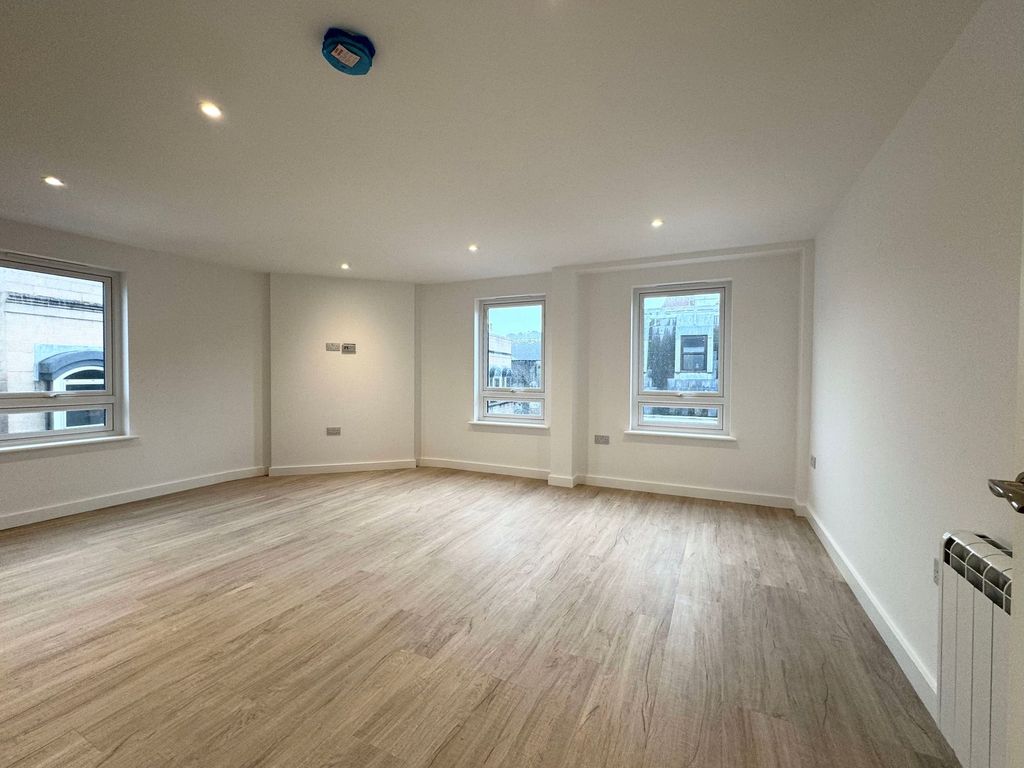 Additional image 2 of 2 bed flat to rentApt 4 5 Duhamel Place, St Helier JE2
