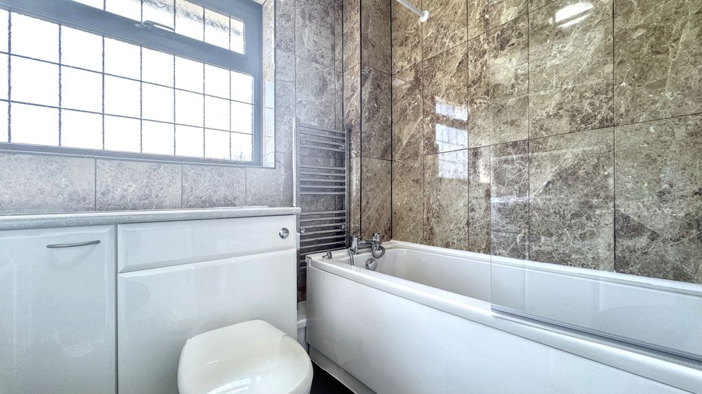Additional image 14 of 4 bed property to rentRuskin Avenue, Rogerstone, Newport NP10