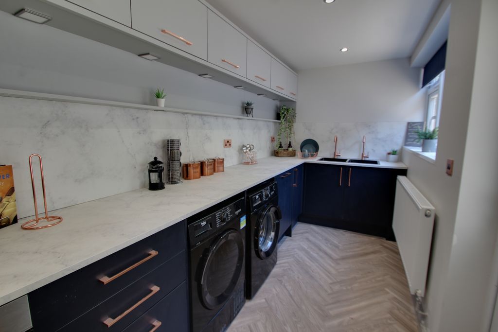 7 bed shared accommodation to rentBrazil Street, Leicester LE2 photo 3