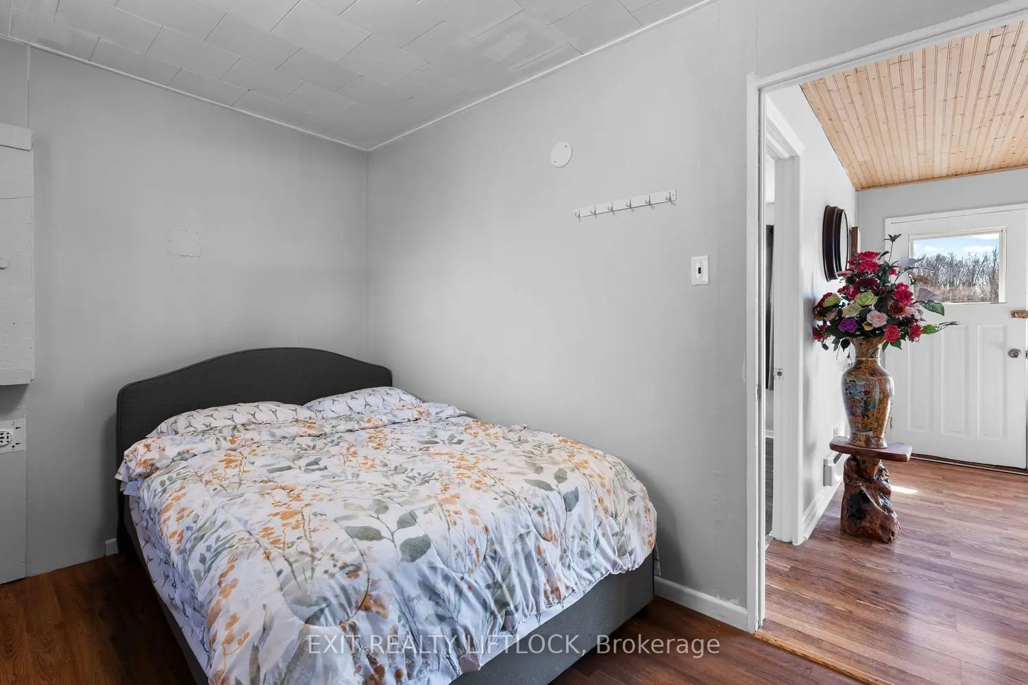 Additional image 5 of 31 River Road