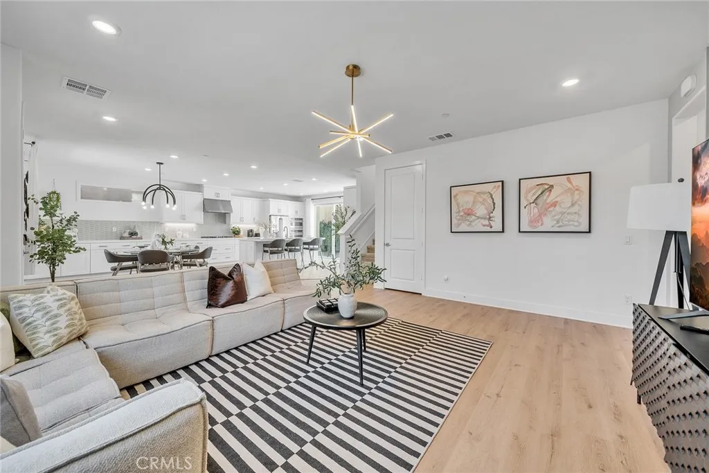 Additional image 5 of 293 Lynx, Irvine, CA 92618