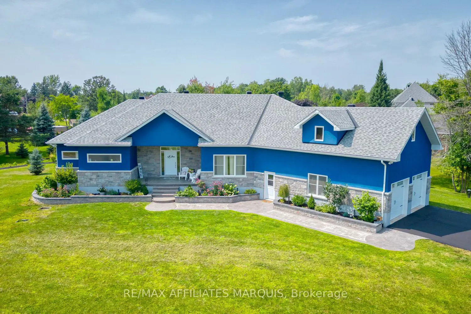 23 Tudor Circle
