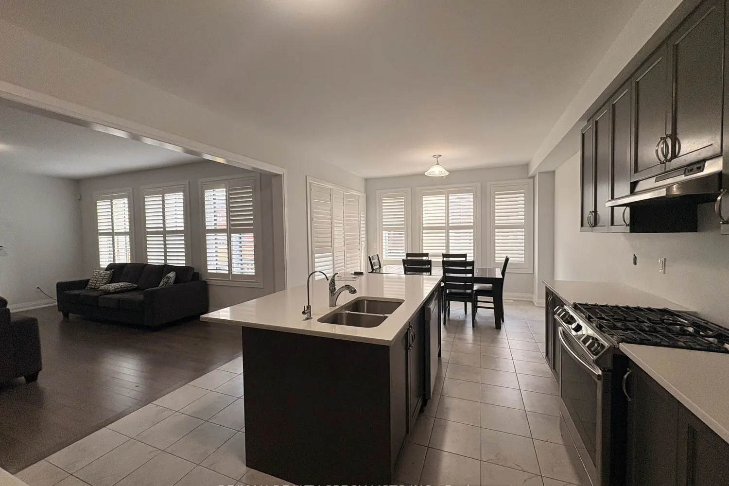 Additional image 16 of 995 Edinburgh Drive