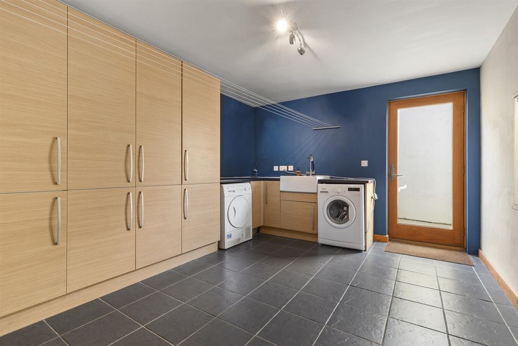 Additional image 20 of 4 bed property to rentParadise Row, Pembroke SA71