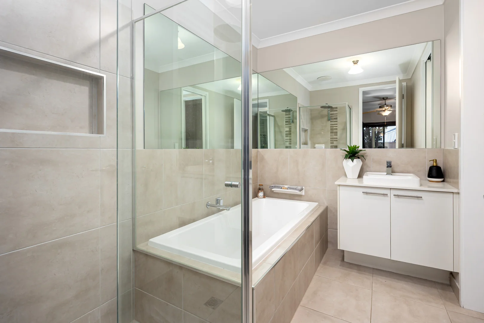 Additional image 15 of 31 Muttama Parade, Gobbagombalin NSW 2650