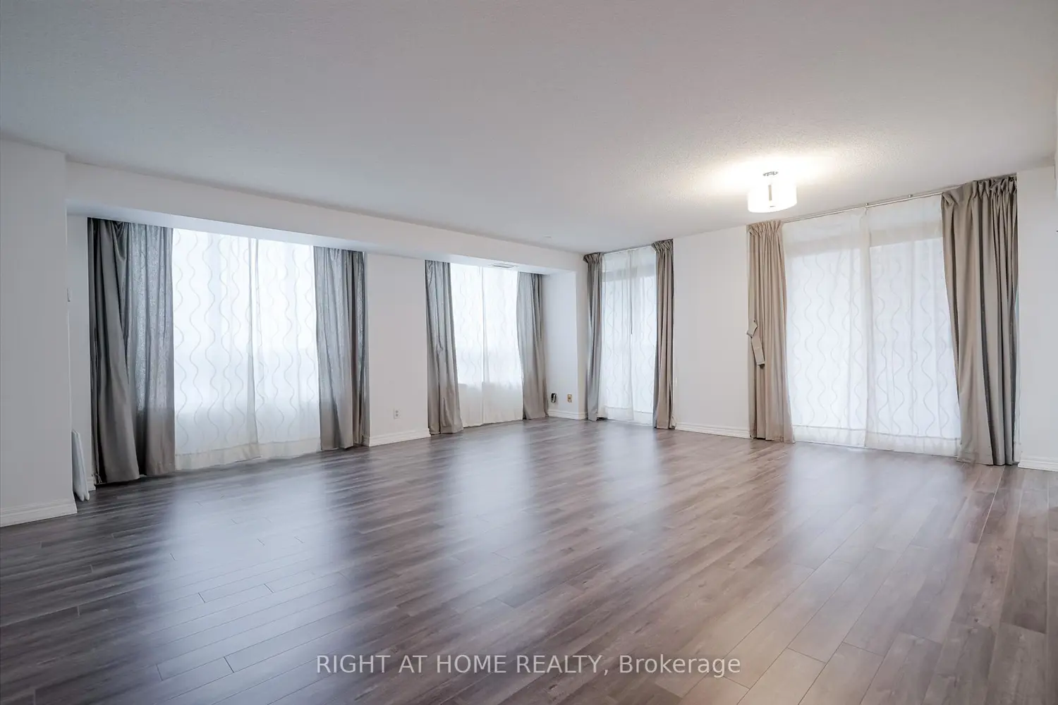 Additional image 19 of 156 Enfield Place 2205