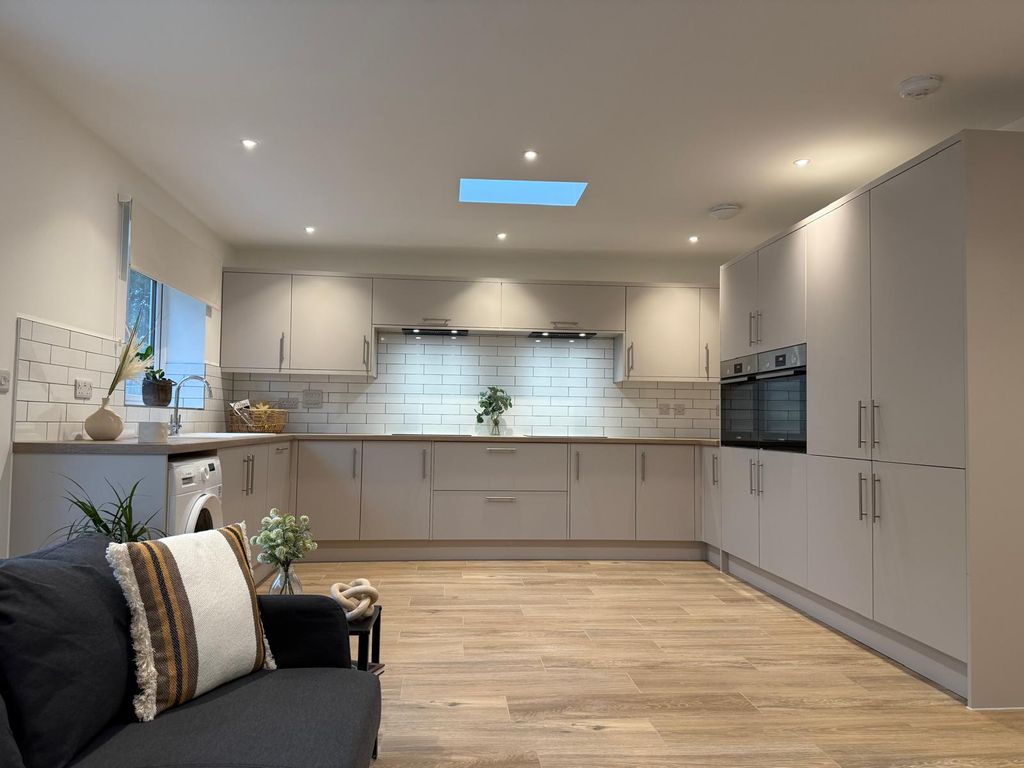 Additional image 11 of 6 bed semi-detached house to rentRanworth Road, Norwich NR5