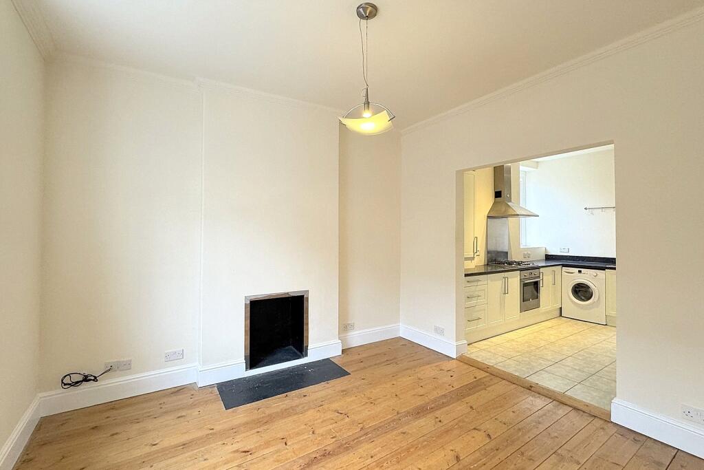 Lower Woodcock Street, Castle Cary, Somerset, BA7